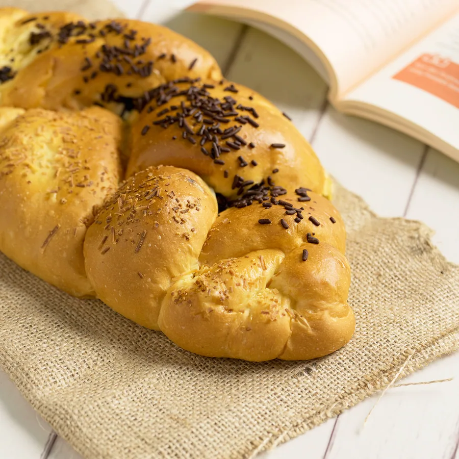 Roti Kepang Roti MOX untuk dinikmati bersama