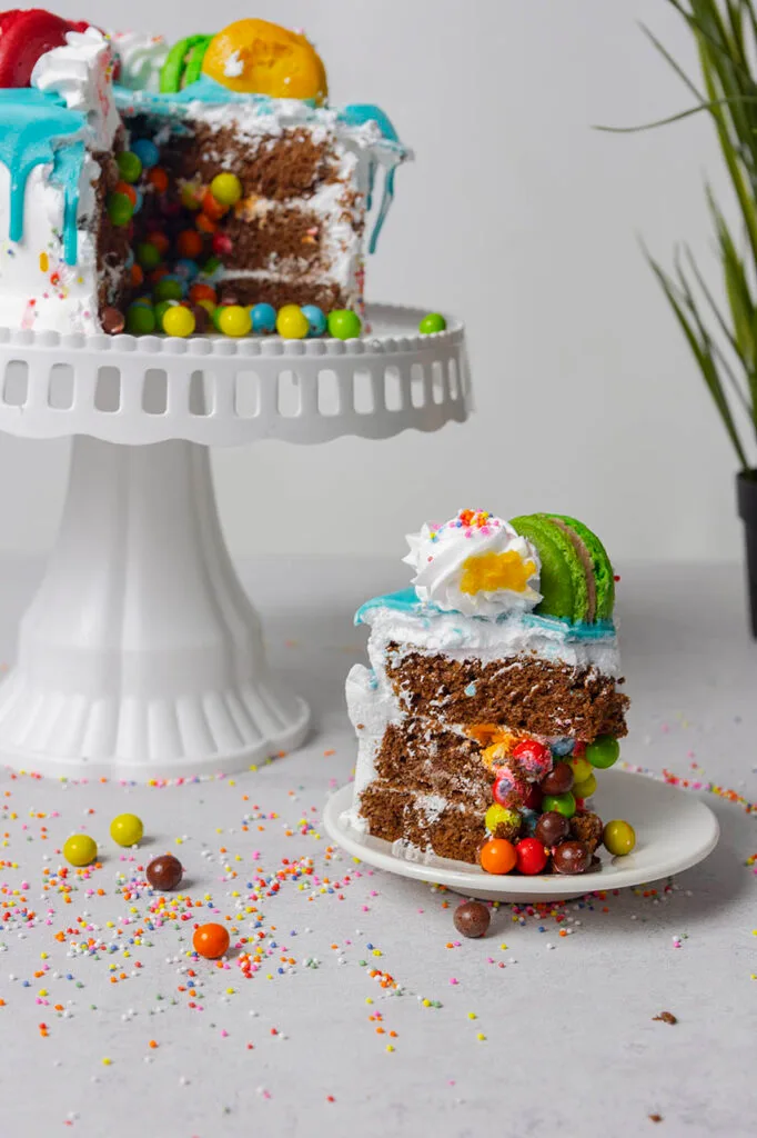 kue-cake-ulang-tahun-custom-tart-bakery-dessert-cookies-surabaya-roti-mox-landing_page (5)